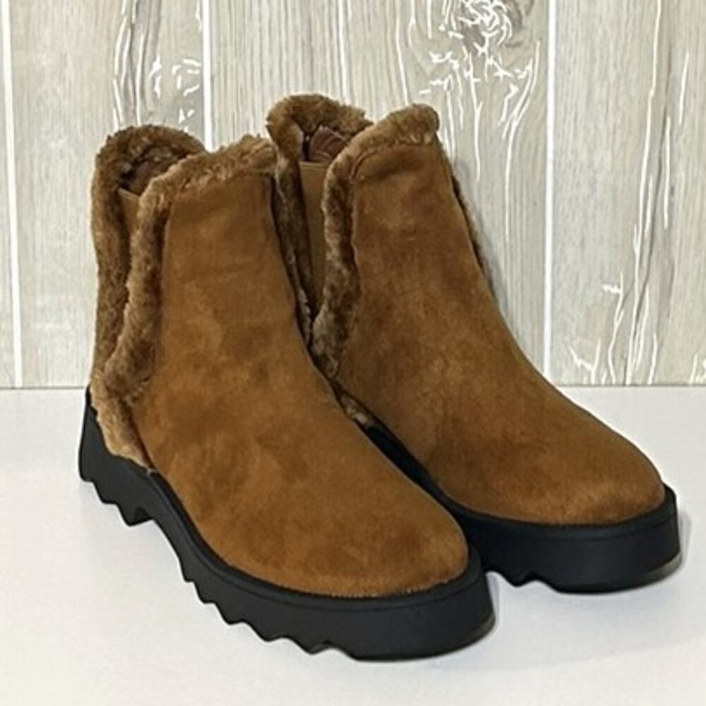 Aerosoles Swallow Tan Ankle Boots  8W New In Box